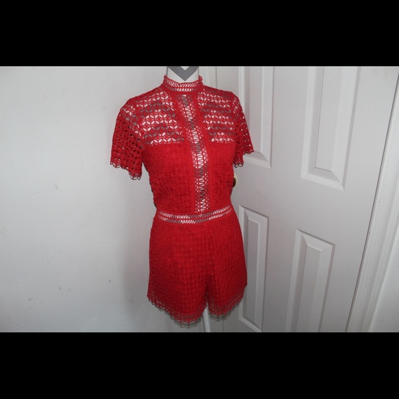 Linette Lace Romper - Picture 2 of 4